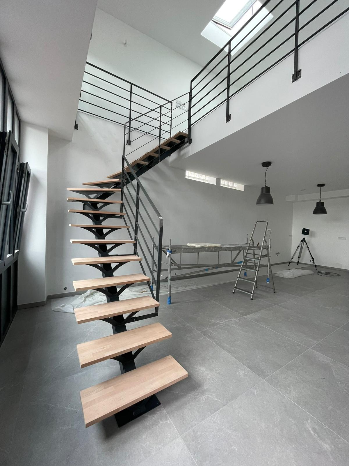 Escalier métallique sur mesure fabriqué par Atelier CG Métal